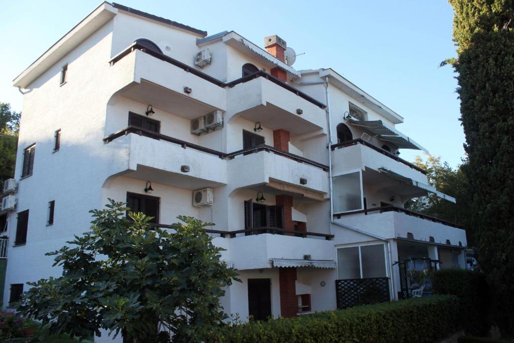 Apartments Matic Njivice Exteriér fotografie